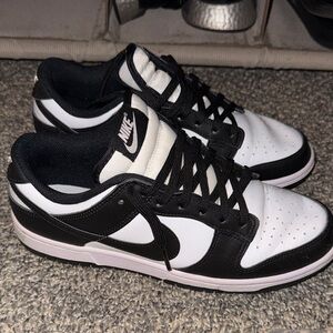 Nike panda dunks Black and White Low-Top Sneakers
